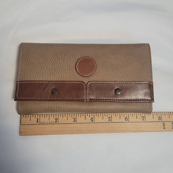 Liz Claiborne VTG 90's Brown Leather Bifold Snap Closure Wallet - Picture 4 of 10